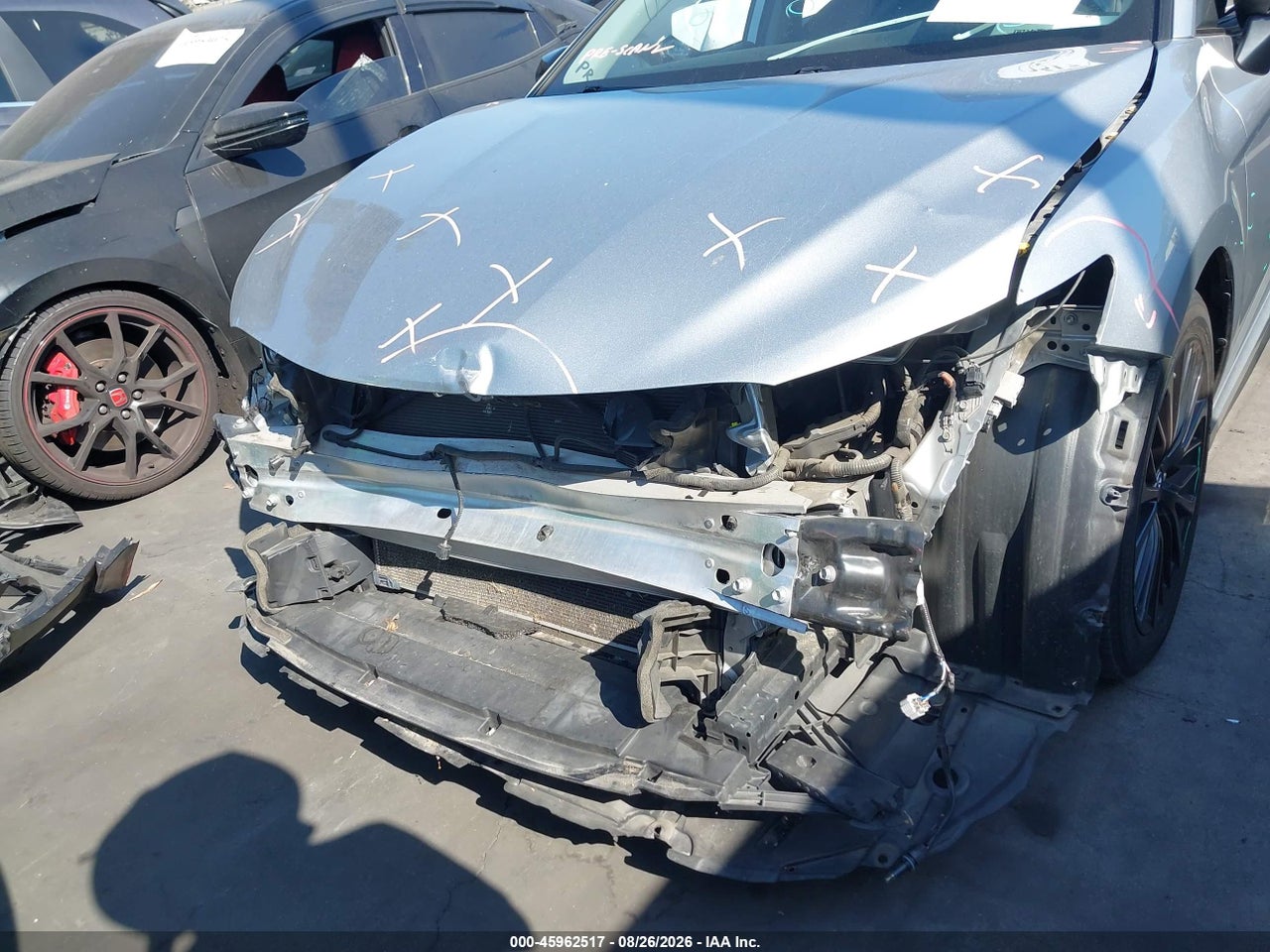 2019 TOYOTA CAMRY SE · 6/11