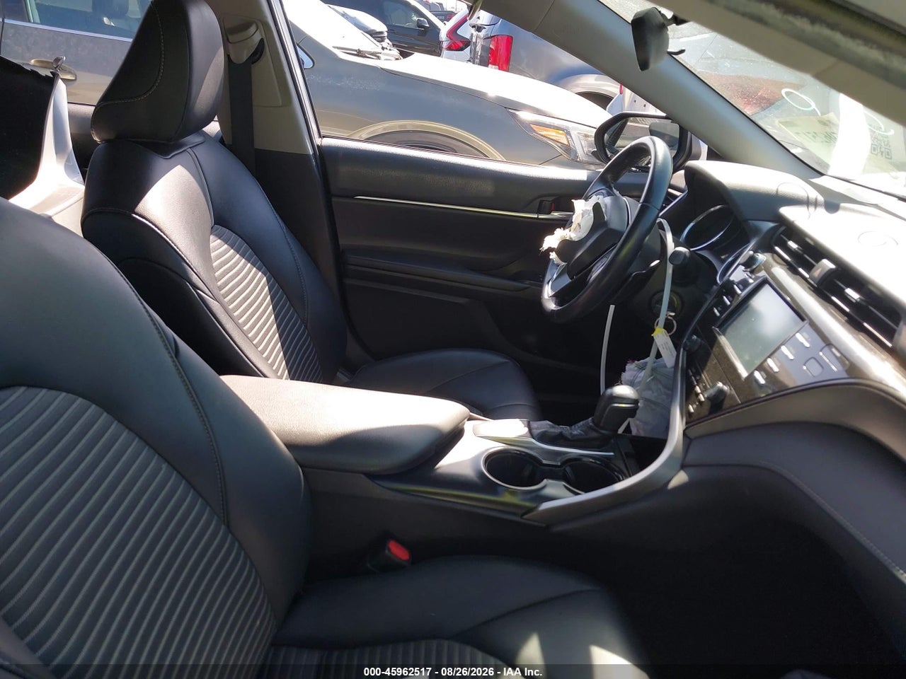 2019 TOYOTA CAMRY SE · 5/11