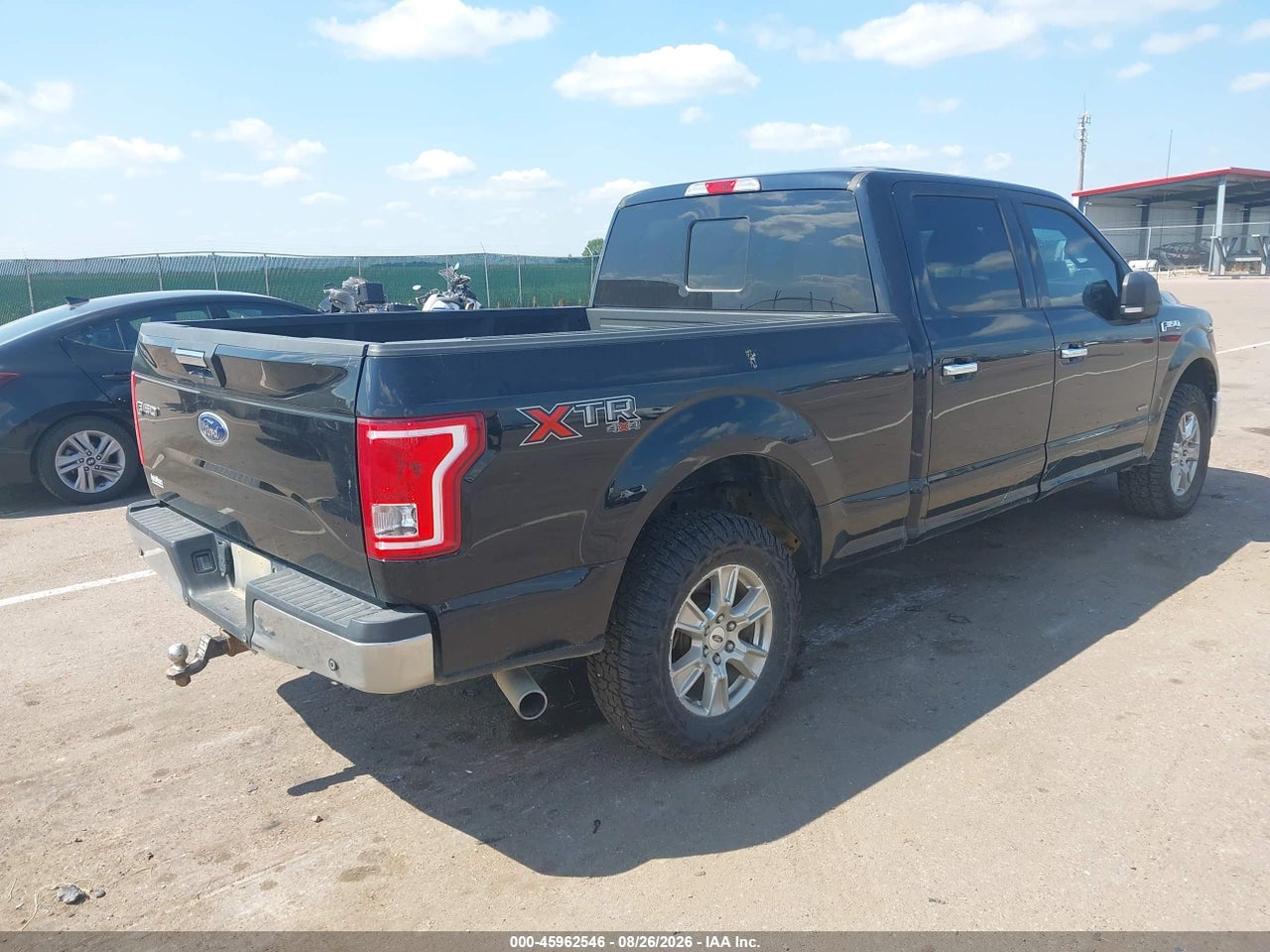 2017 FORD F-150 XLT · 4/11