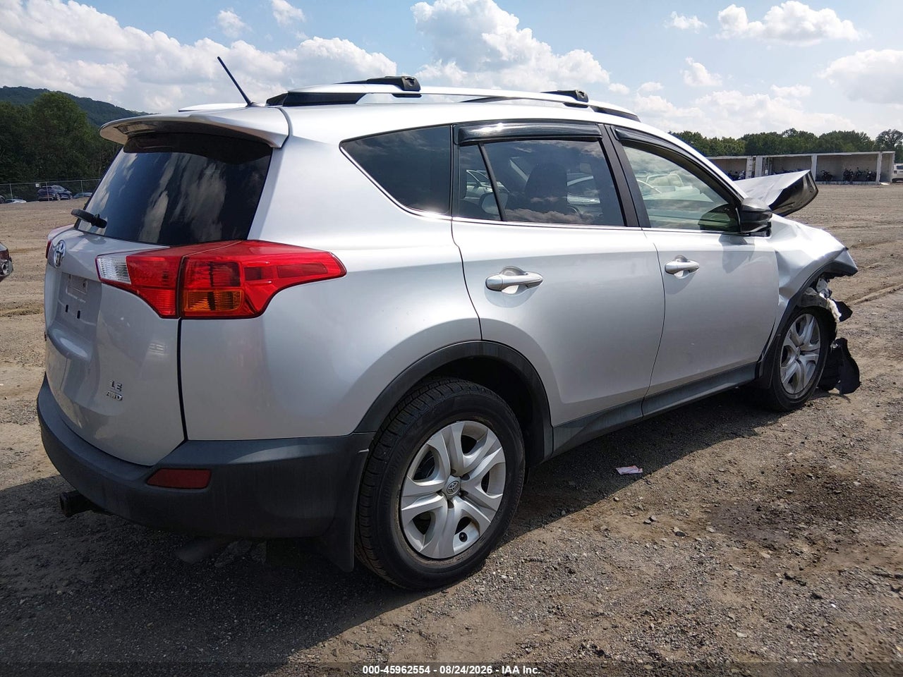 2015 TOYOTA RAV4 LE · 4/11