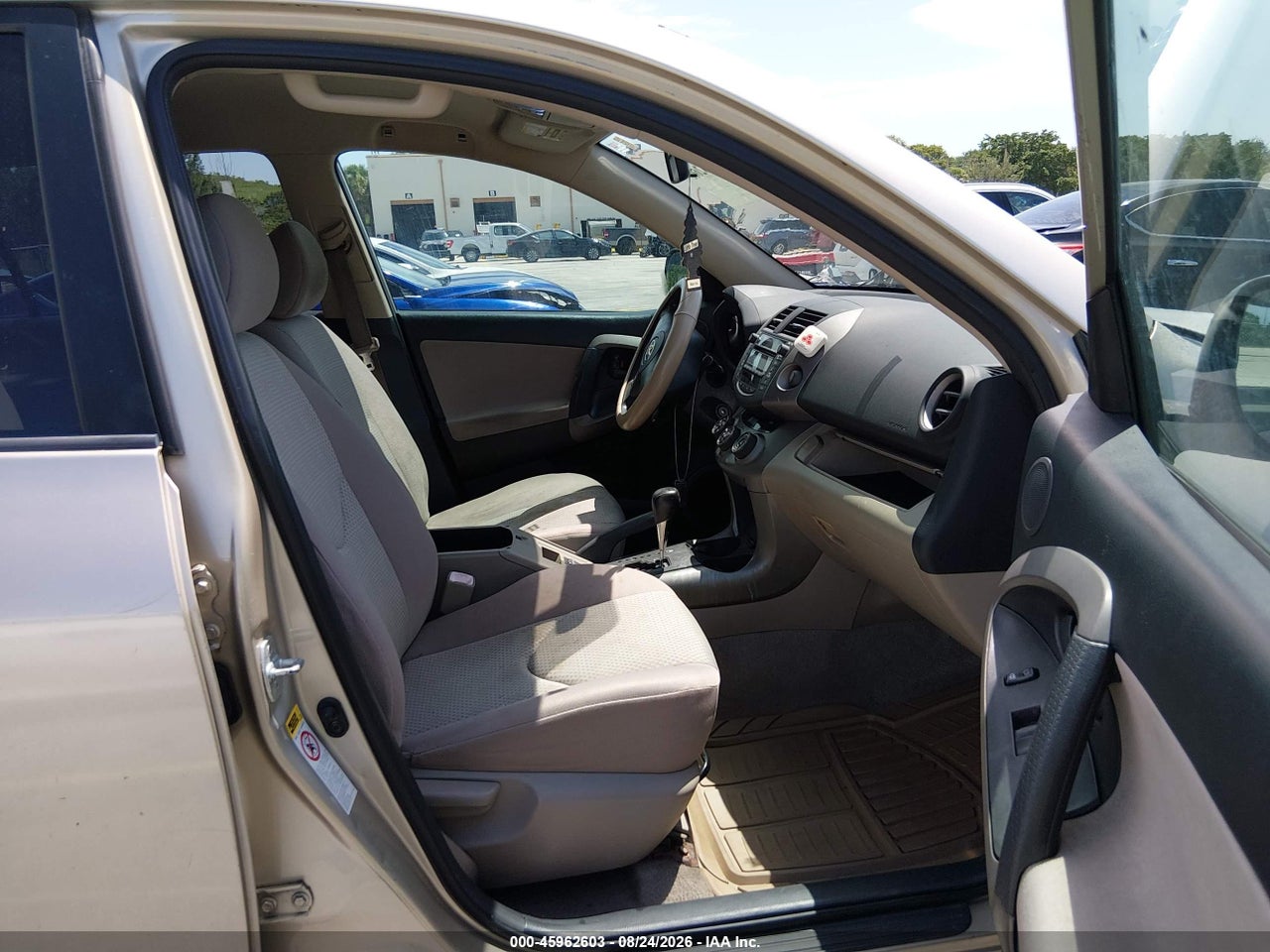2008 TOYOTA RAV4   · 5/11
