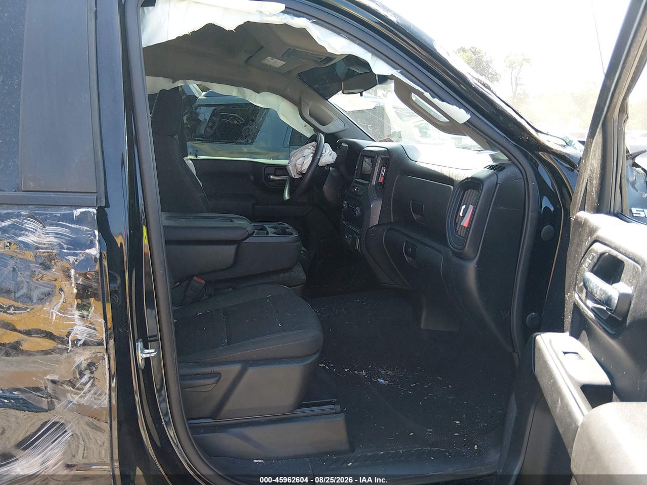 2022 CHEVROLET SILVERADO 1500 4WD  SHORT BED CUSTOM · 5/11