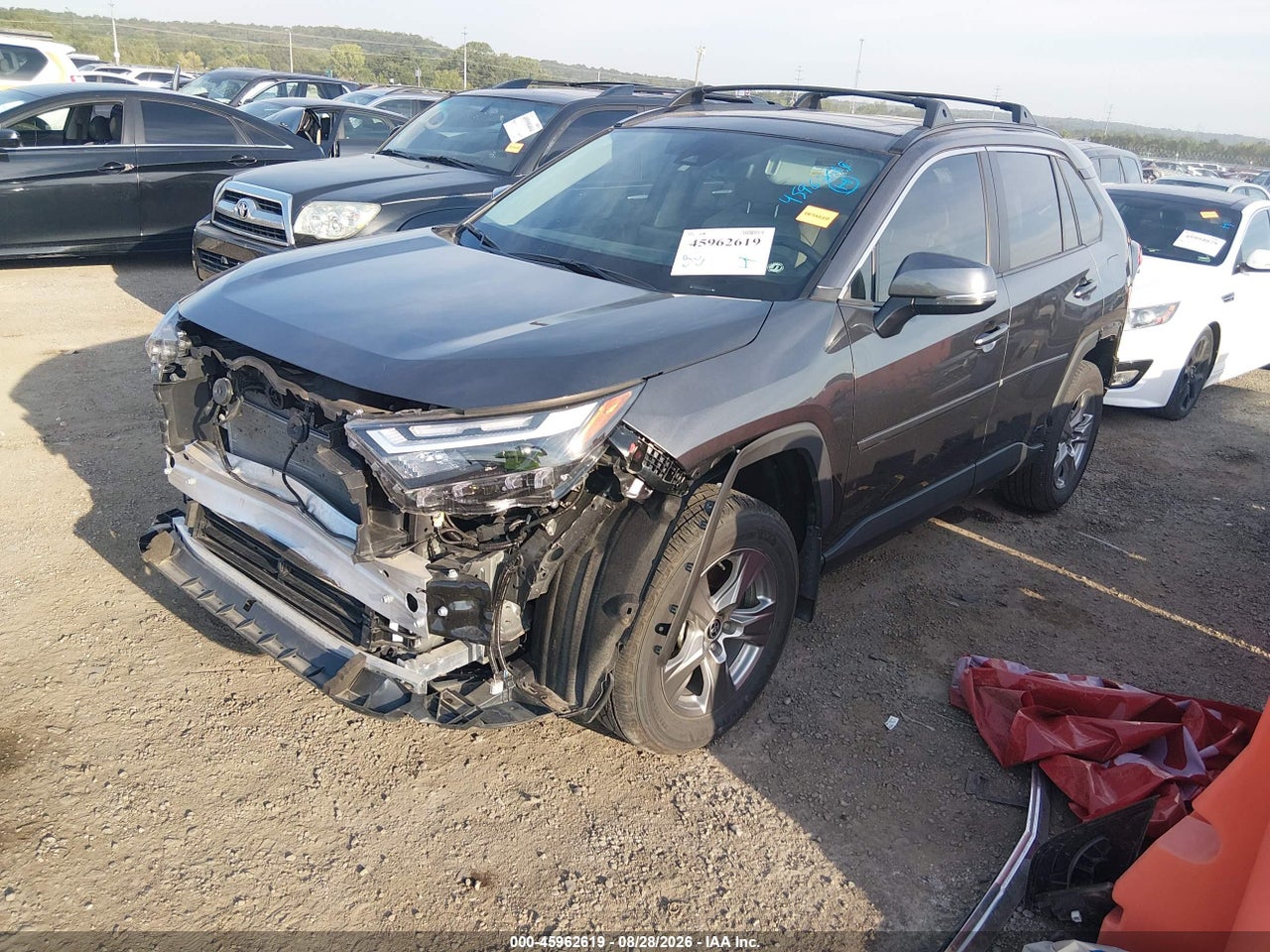 2025 TOYOTA RAV4 HYBRID XLE · 2/11