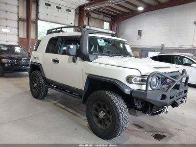 JTEBU4BF9CK****** · 2012 TOYOTA FJ CRUISER