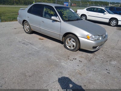 2001 TOYOTA COROLLA LE