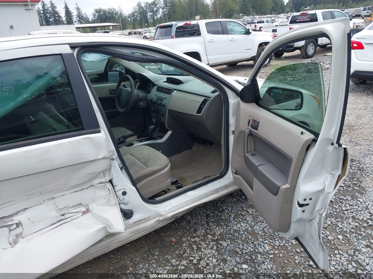 2009 FORD FOCUS SE · 5/11
