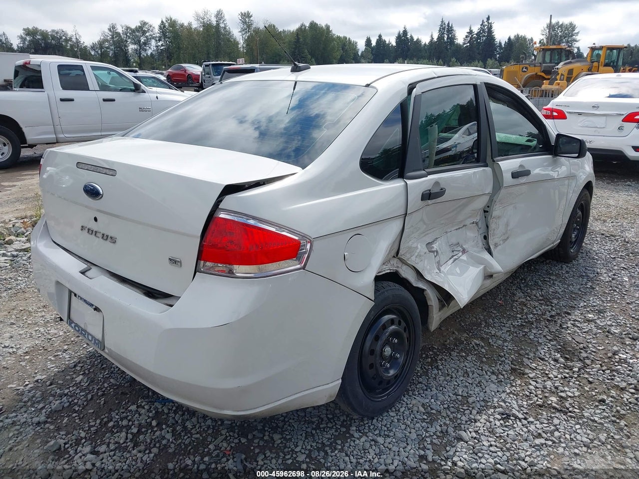 2009 FORD FOCUS SE · 6/11