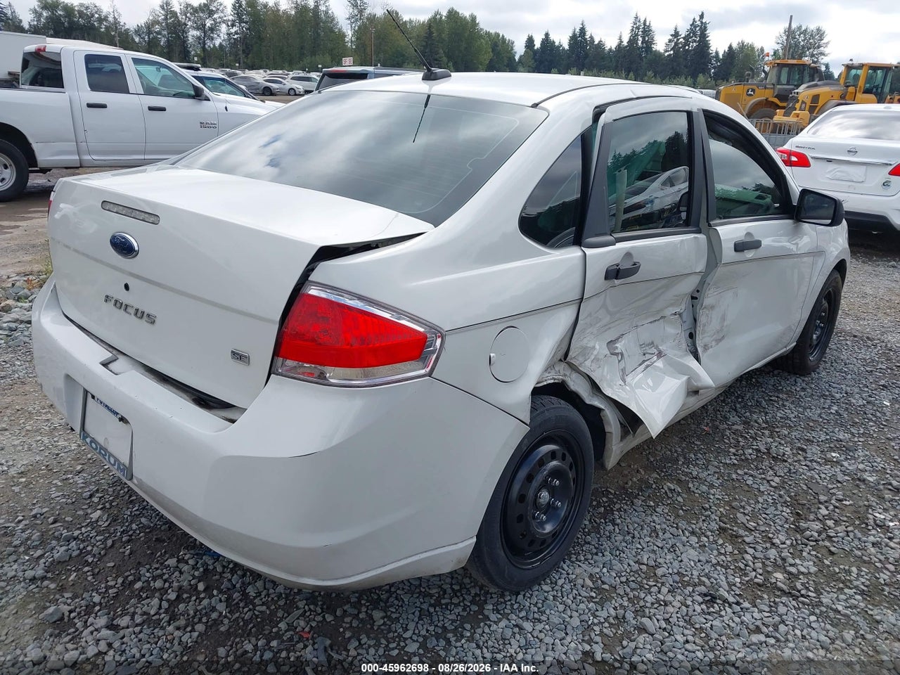 2009 FORD FOCUS SE · 4/11