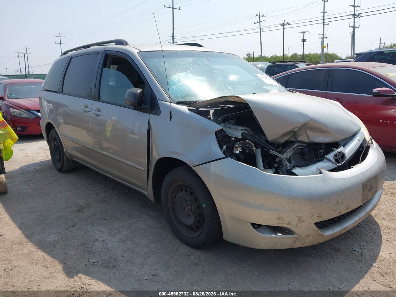 2009 TOYOTA SIENNA LE