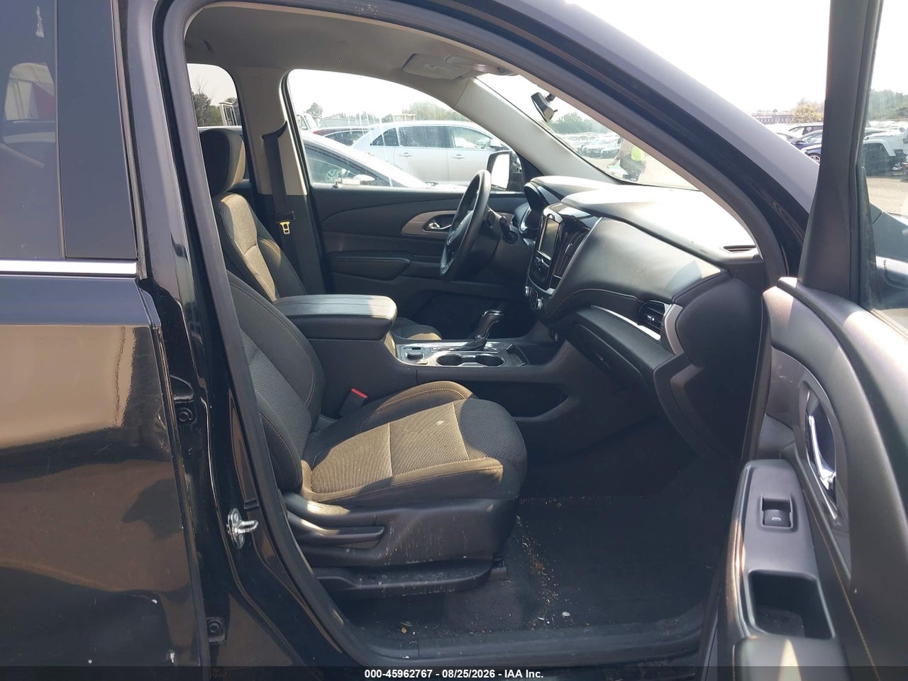 2018 CHEVROLET TRAVERSE LS · 5/11