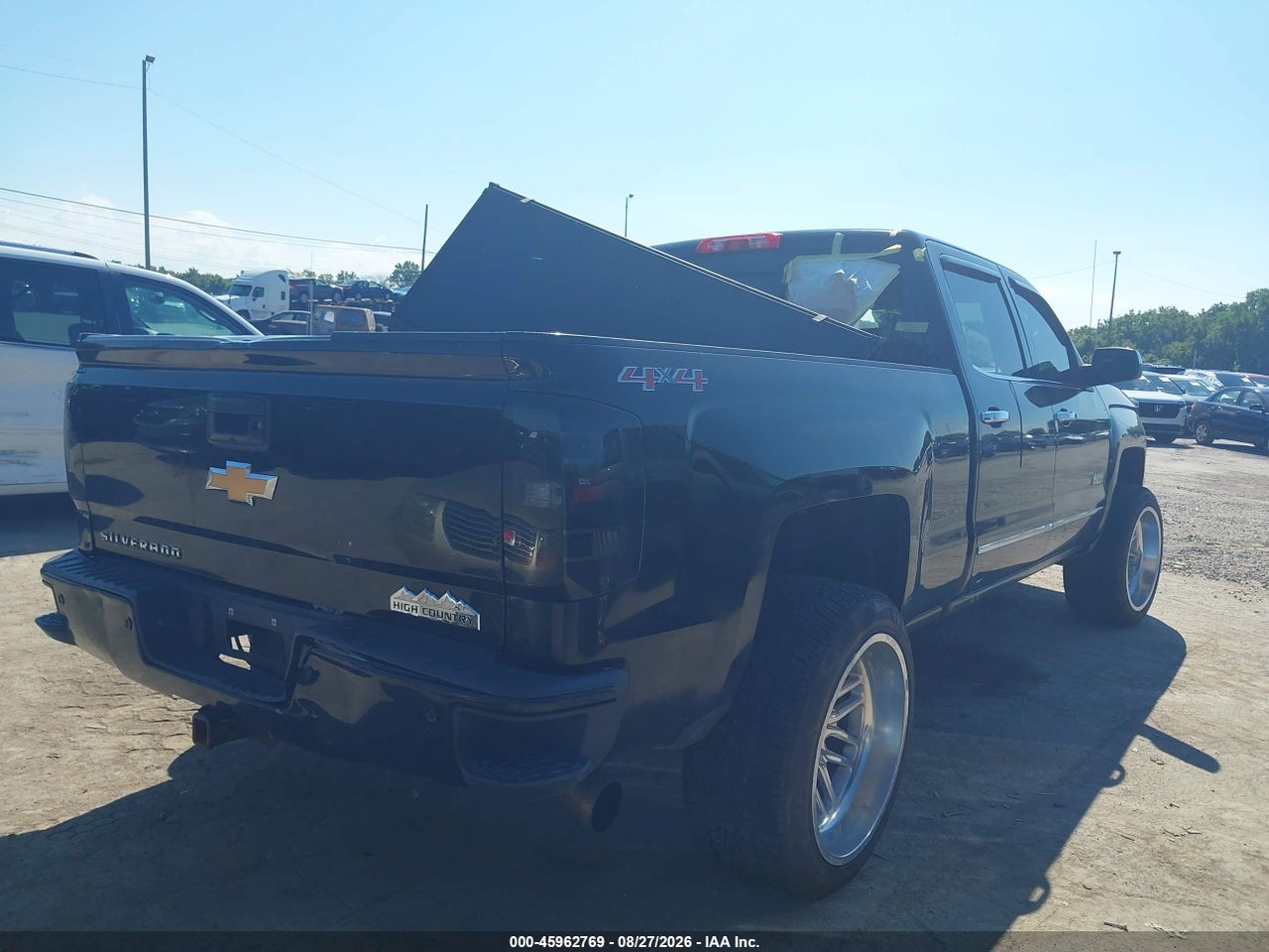 2015 CHEVROLET SILVERADO 1500 · 4/11