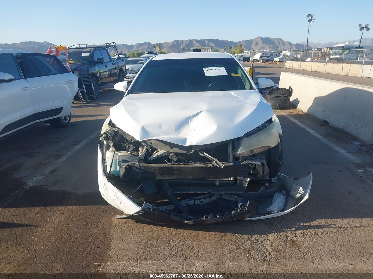 2016 TOYOTA CAMRY SE · 6/11