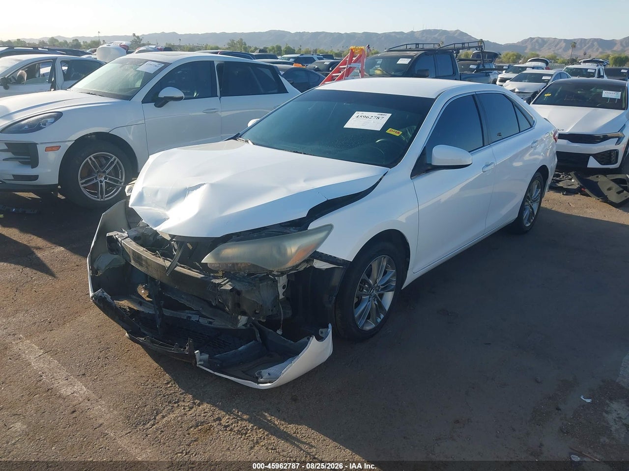 2016 TOYOTA CAMRY SE · 2/11