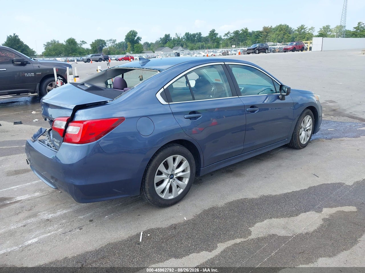 2017 SUBARU LEGACY 2.5I PREMIUM · 4/11