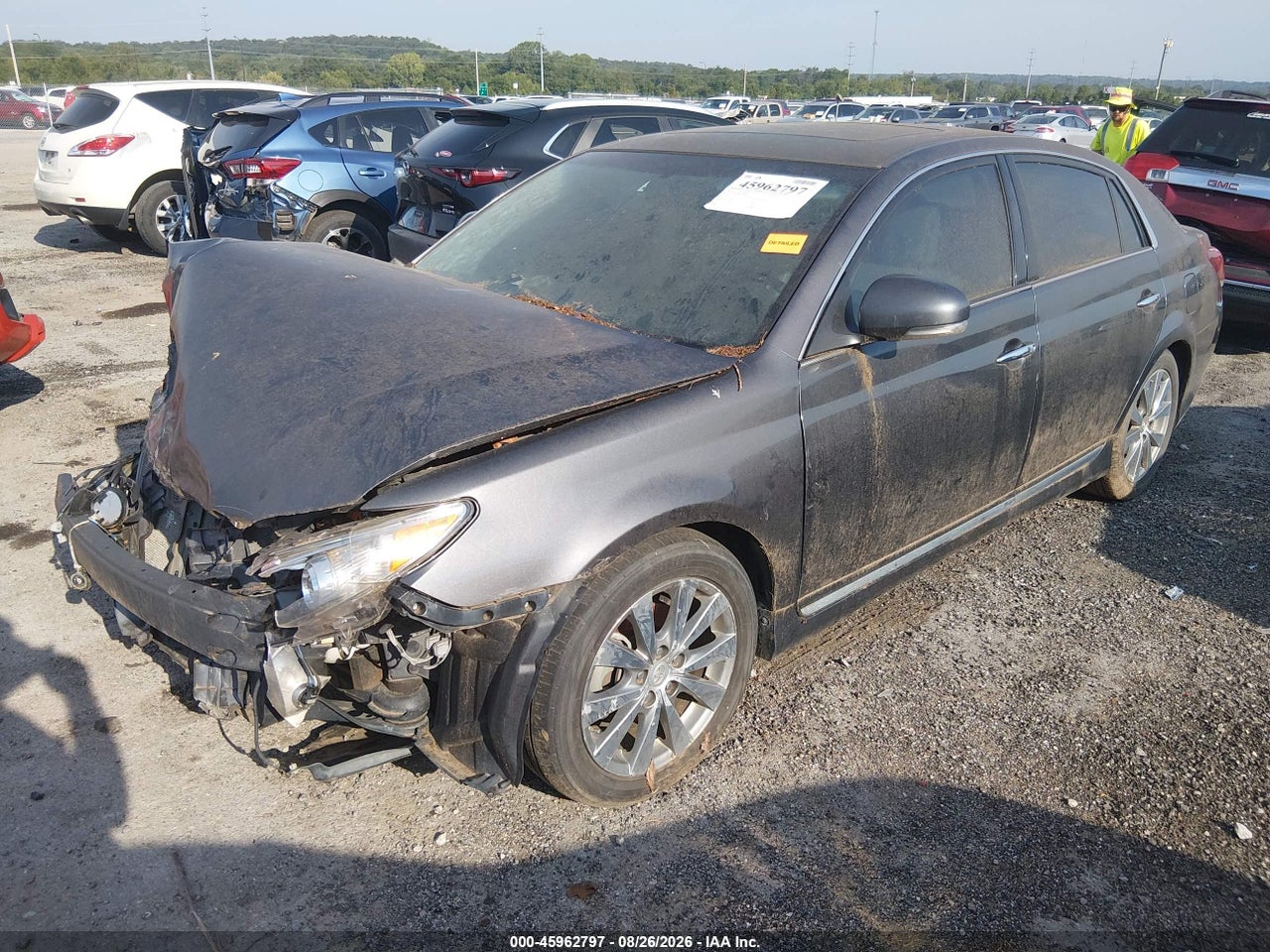 2012 TOYOTA AVALON LIMITED · 2/10