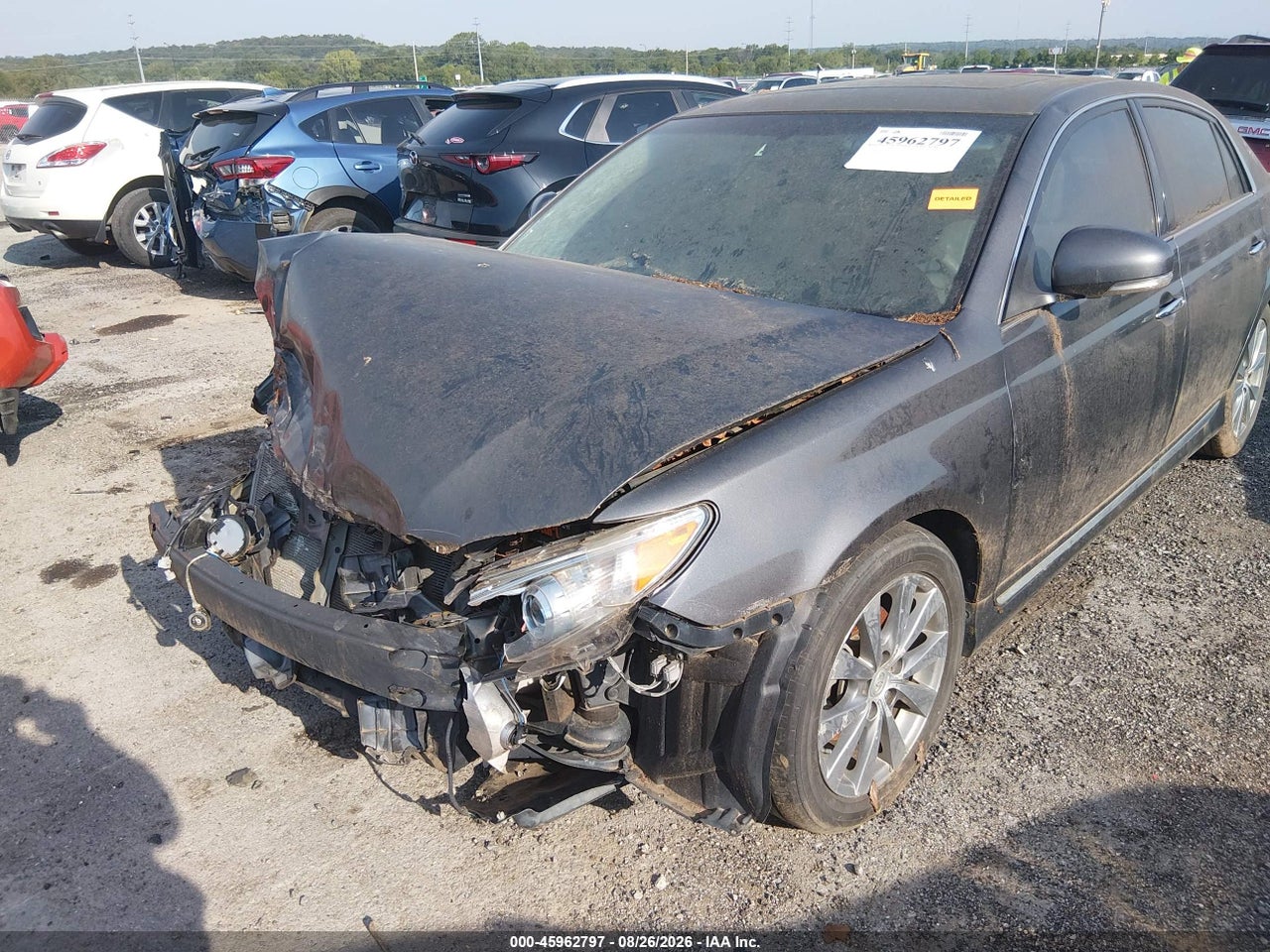 2012 TOYOTA AVALON LIMITED · 6/10