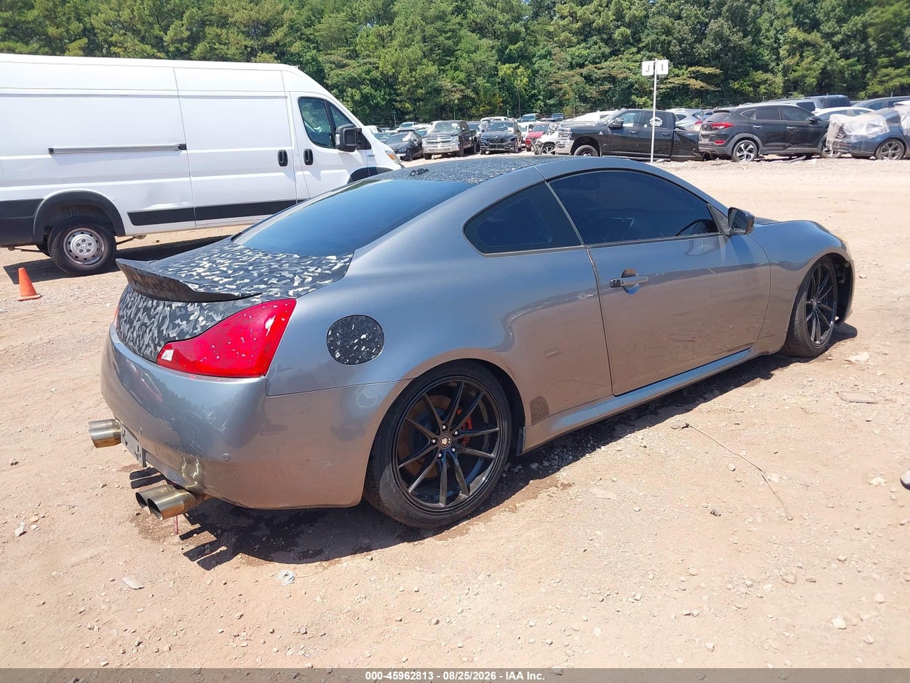 2012 INFINITI G37X · 4/11