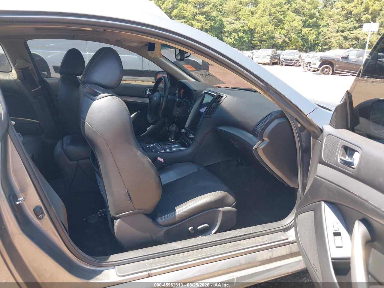 2012 INFINITI G37X · 5/11