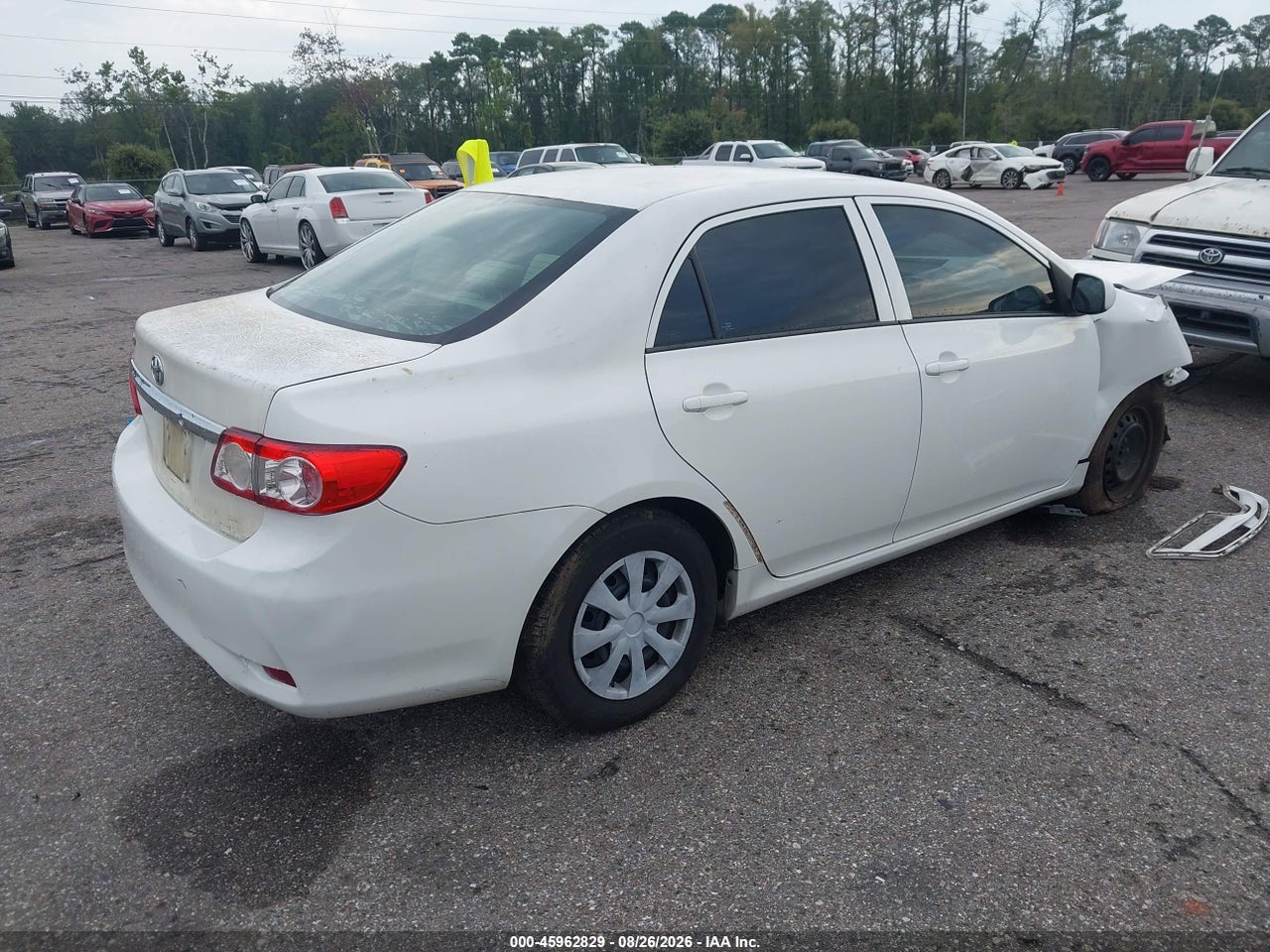 2013 TOYOTA COROLLA L · 4/10