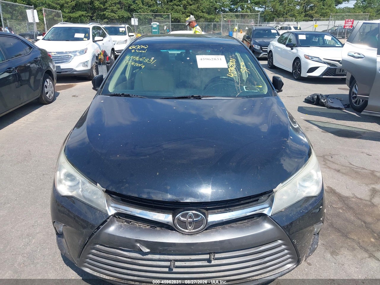 2015 TOYOTA CAMRY LE · 6/11