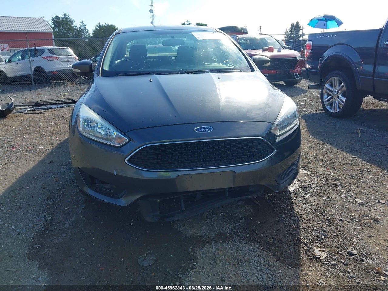 2017 FORD FOCUS SE · 6/10