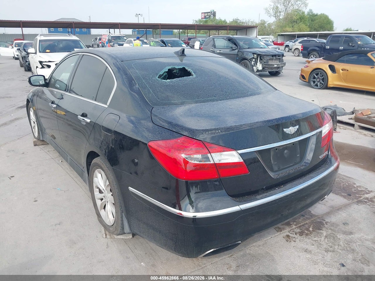 2013 HYUNDAI GENESIS 3.8 · 3/11