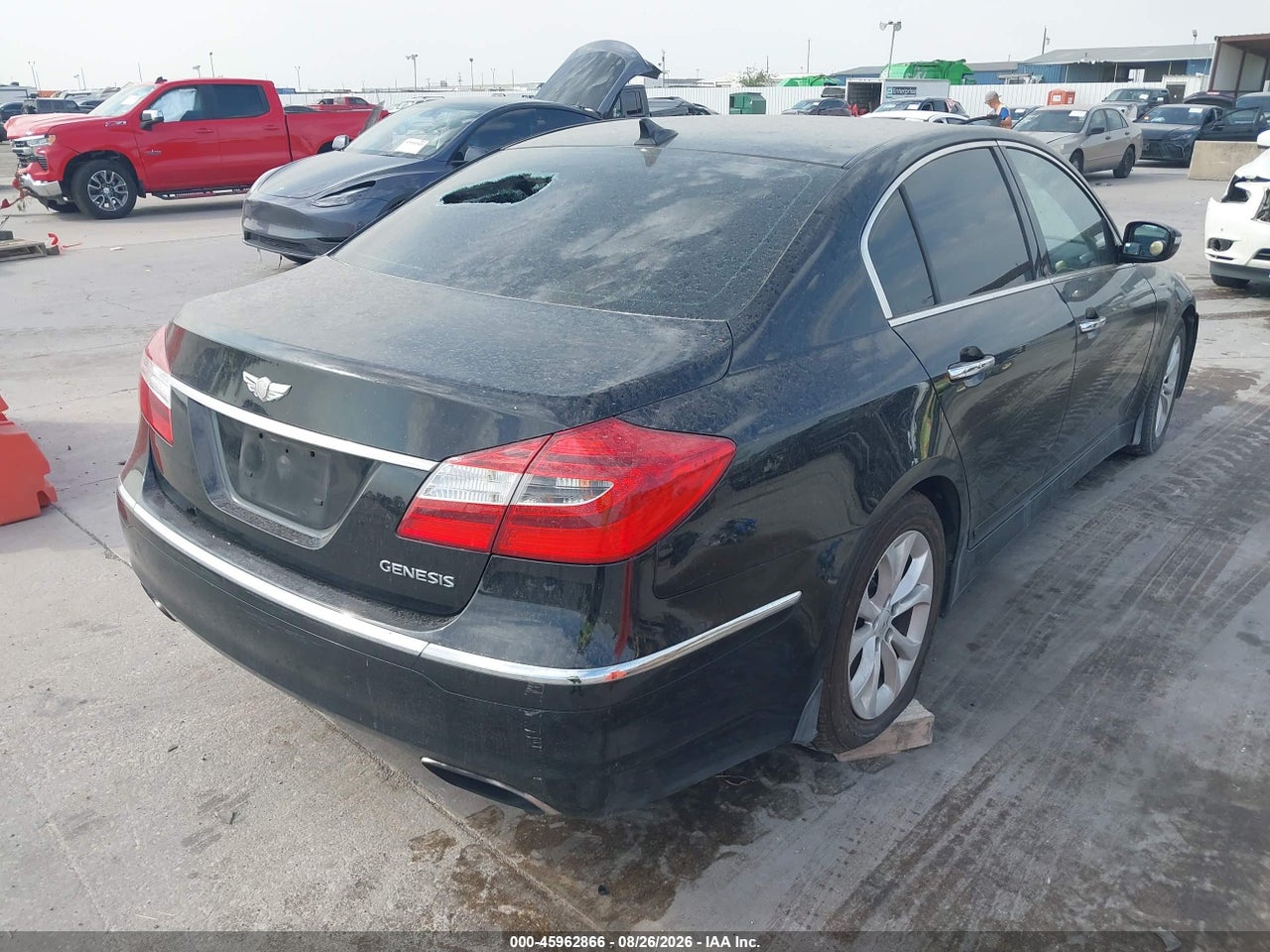 2013 HYUNDAI GENESIS 3.8 · 4/11