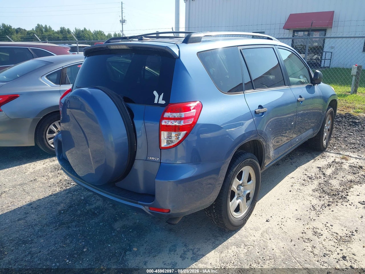 2011 TOYOTA RAV4 · 4/11