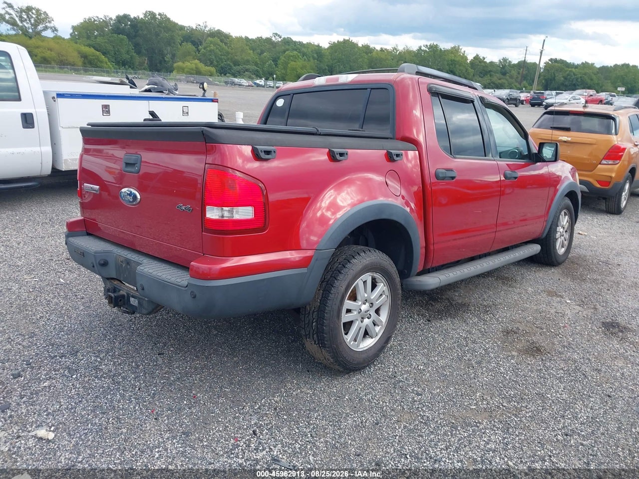 2010 FORD EXPLORER SPORT TRAC XLT · 4/11