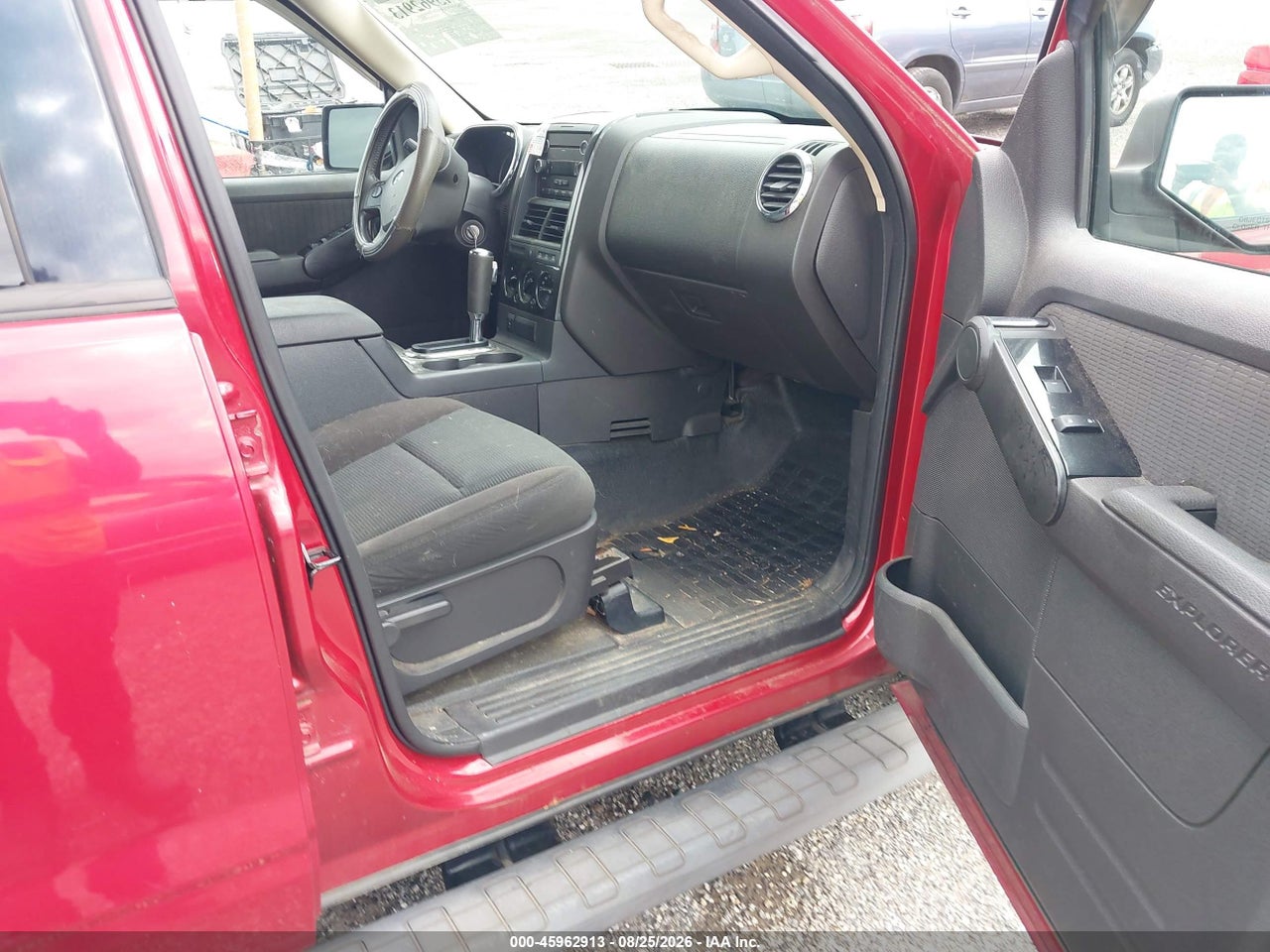 2010 FORD EXPLORER SPORT TRAC XLT · 5/11