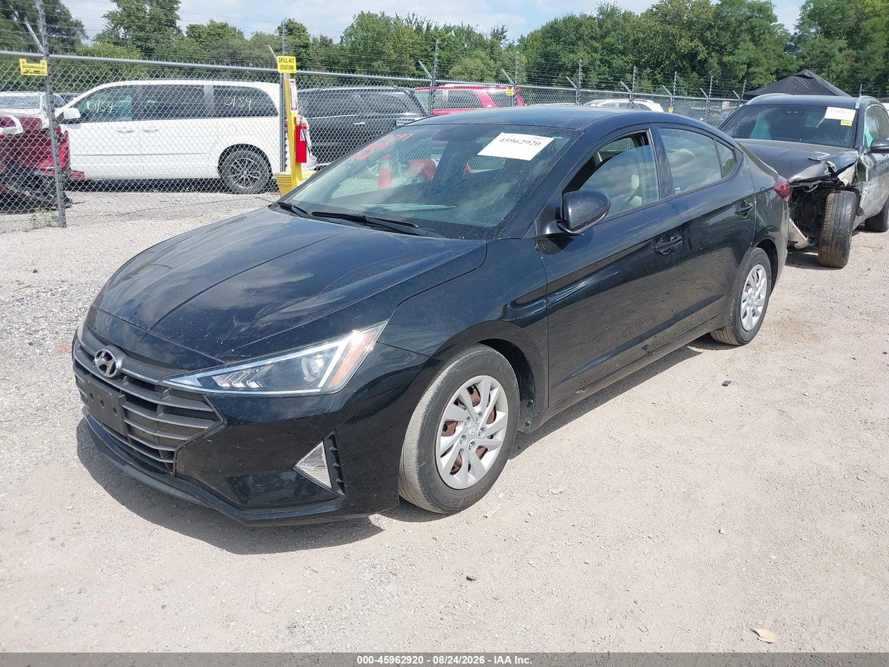 2019 HYUNDAI ELANTRA SE · 2/11