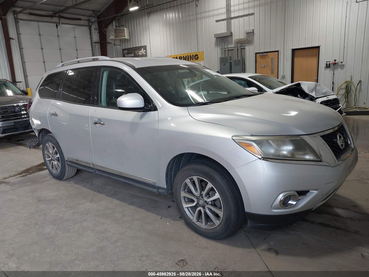 2013 NISSAN PATHFINDER SL