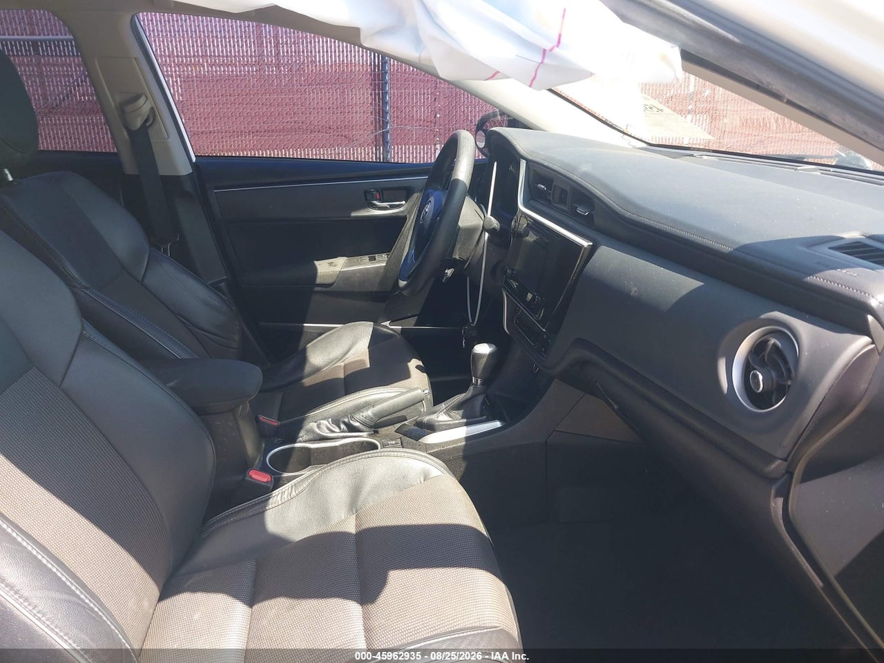2018 TOYOTA COROLLA LE · 5/11