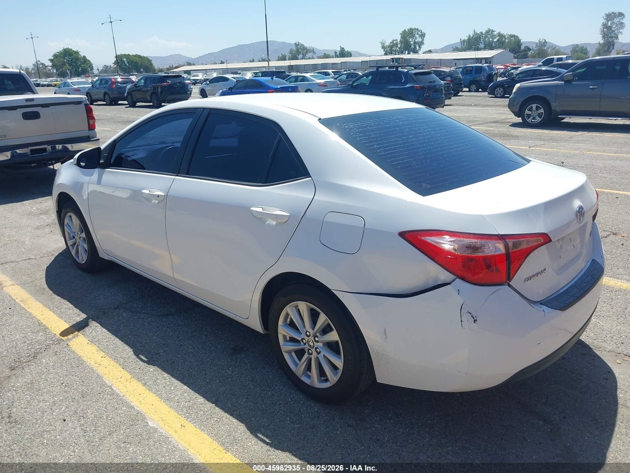 2018 TOYOTA COROLLA LE · 3/11
