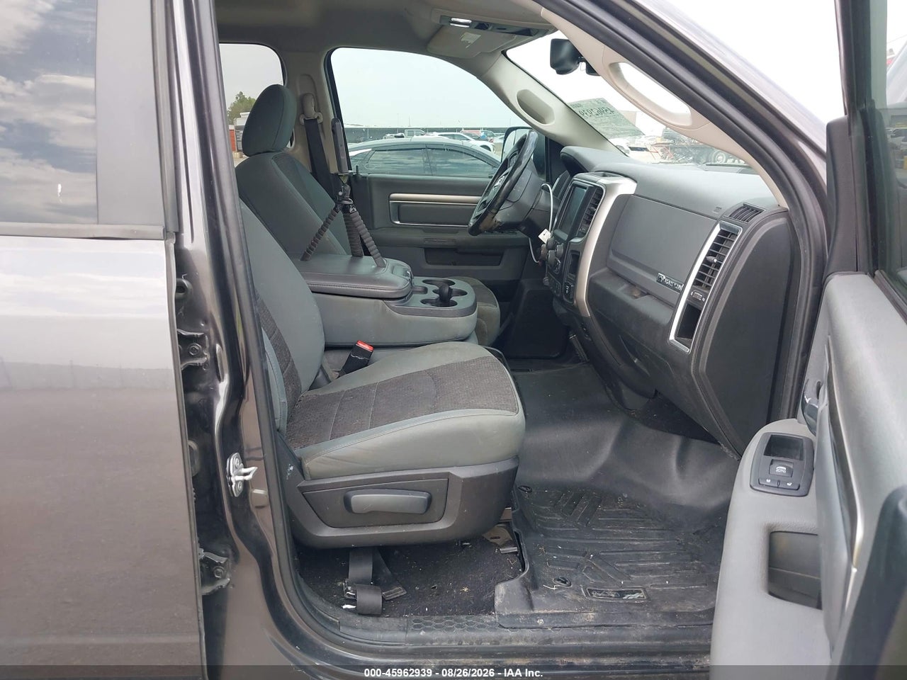 2017 RAM 1500 BIG HORN  4X4 6'4 BOX · 5/11