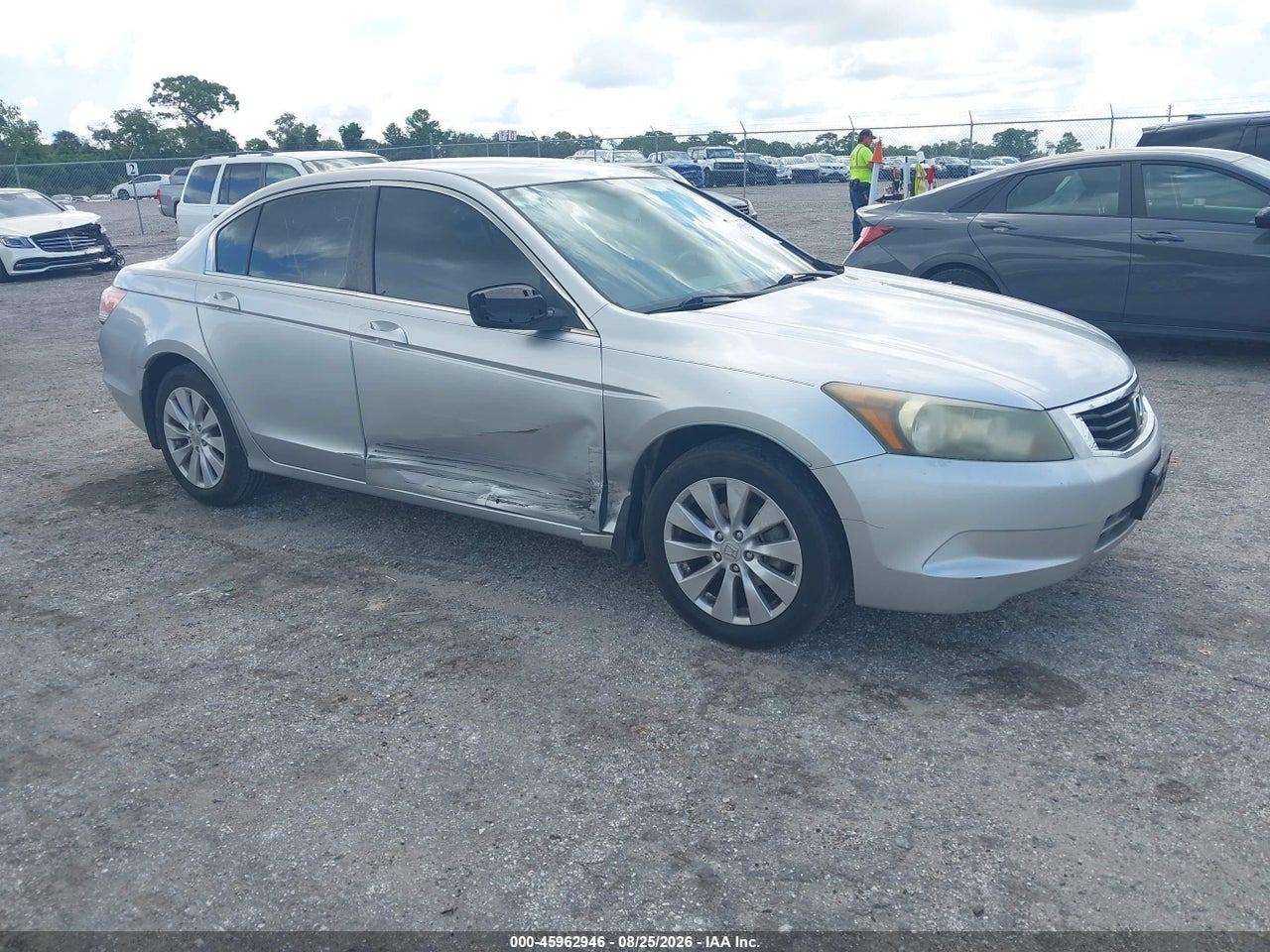 1HGCP25368A****** · 2008 HONDA ACCORD 2.4 LX