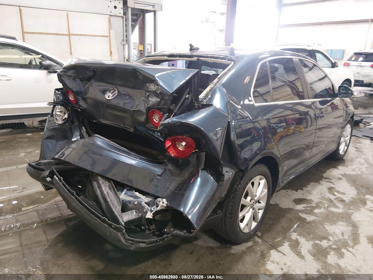2010 VOLKSWAGEN JETTA SE · 4/11