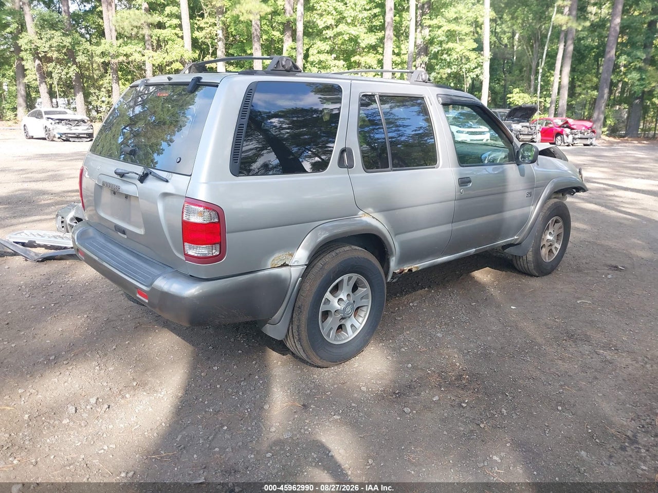 1999 NISSAN PATHFINDER LE/SE/XE · 4/11