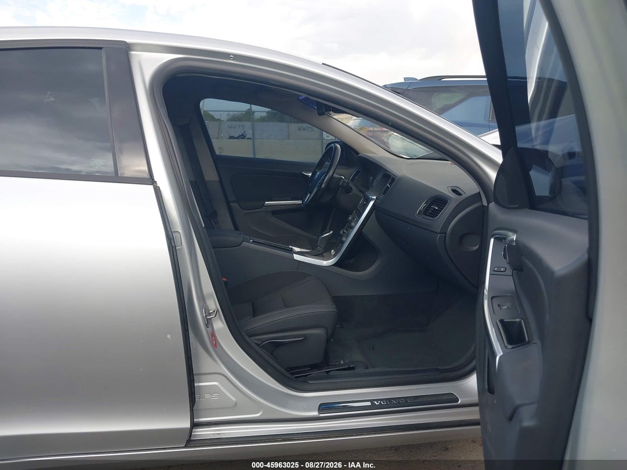 2014 VOLVO S60 T5 · 5/10