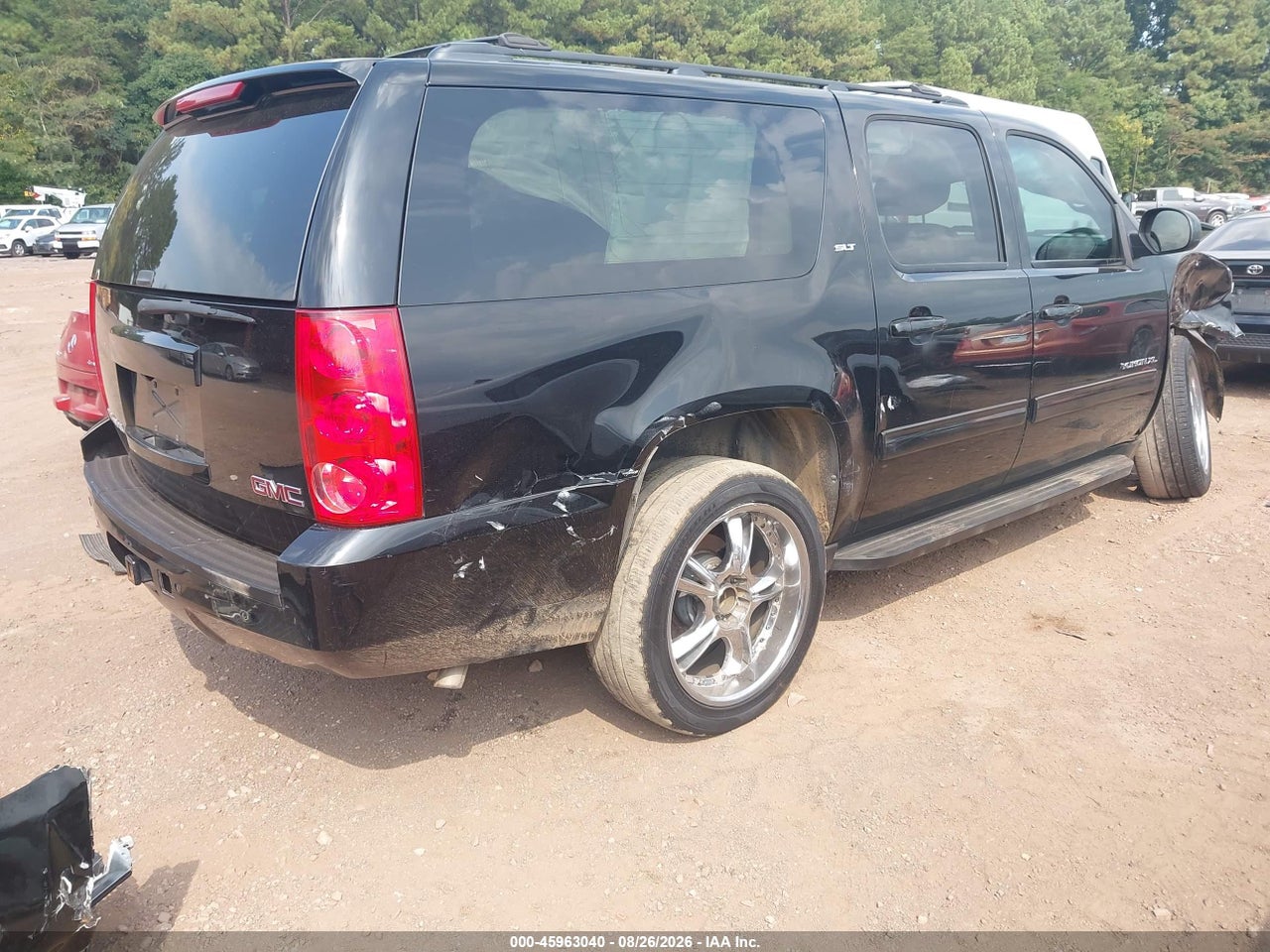 2013 GMC YUKON XL 1500 SLT · 4/11