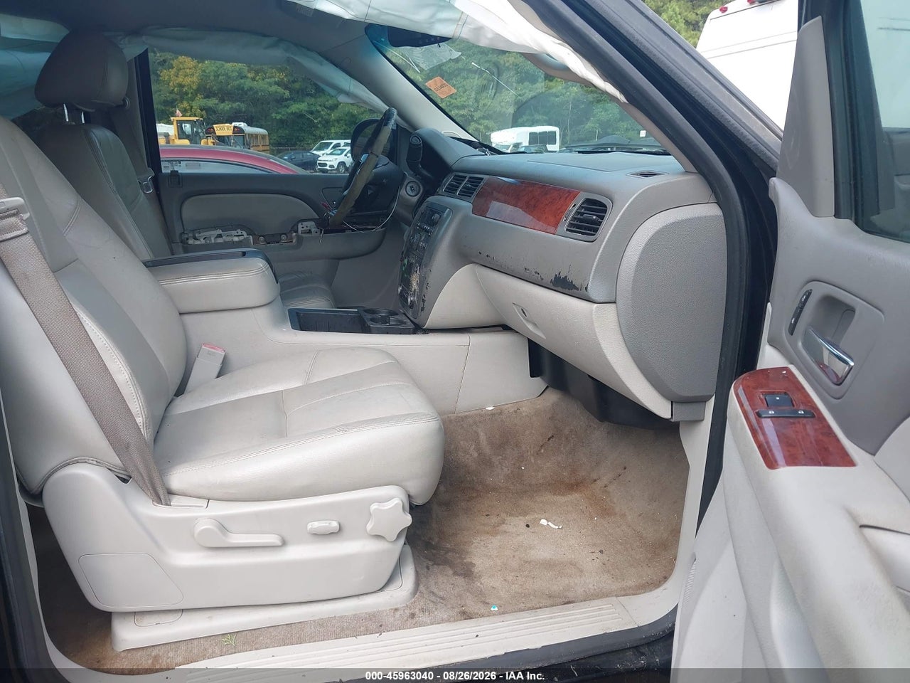 2013 GMC YUKON XL 1500 SLT · 5/11