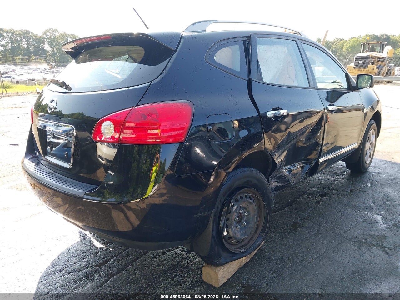 2014 NISSAN ROGUE SELECT S · 4/11