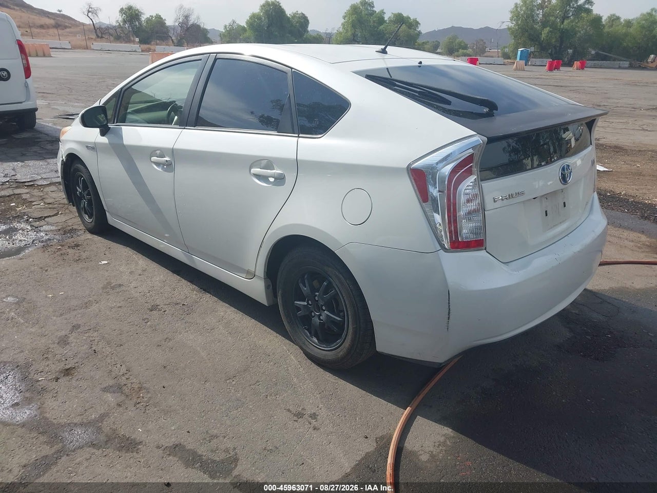 2015 TOYOTA PRIUS TWO · 3/10