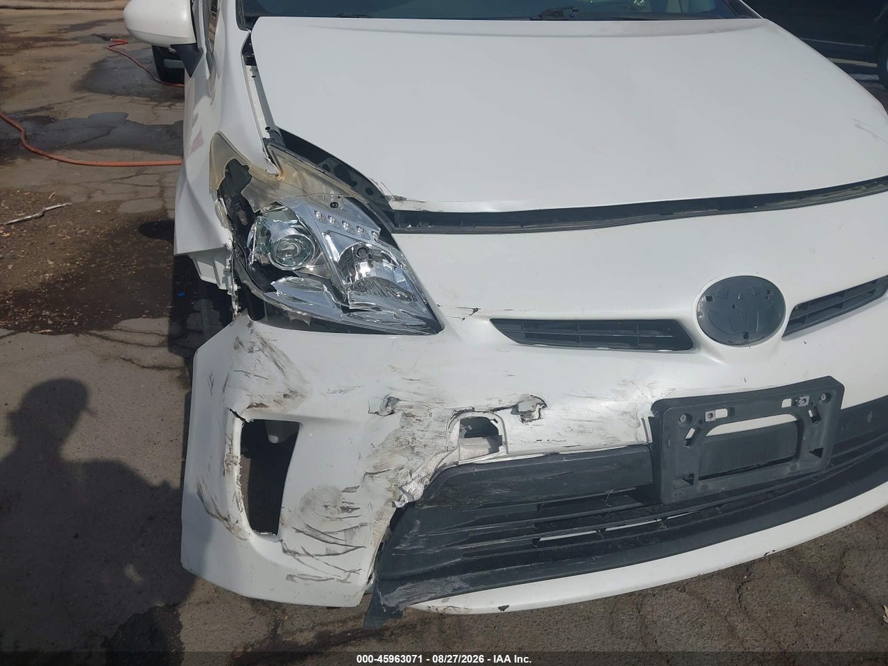 2015 TOYOTA PRIUS TWO · 6/10
