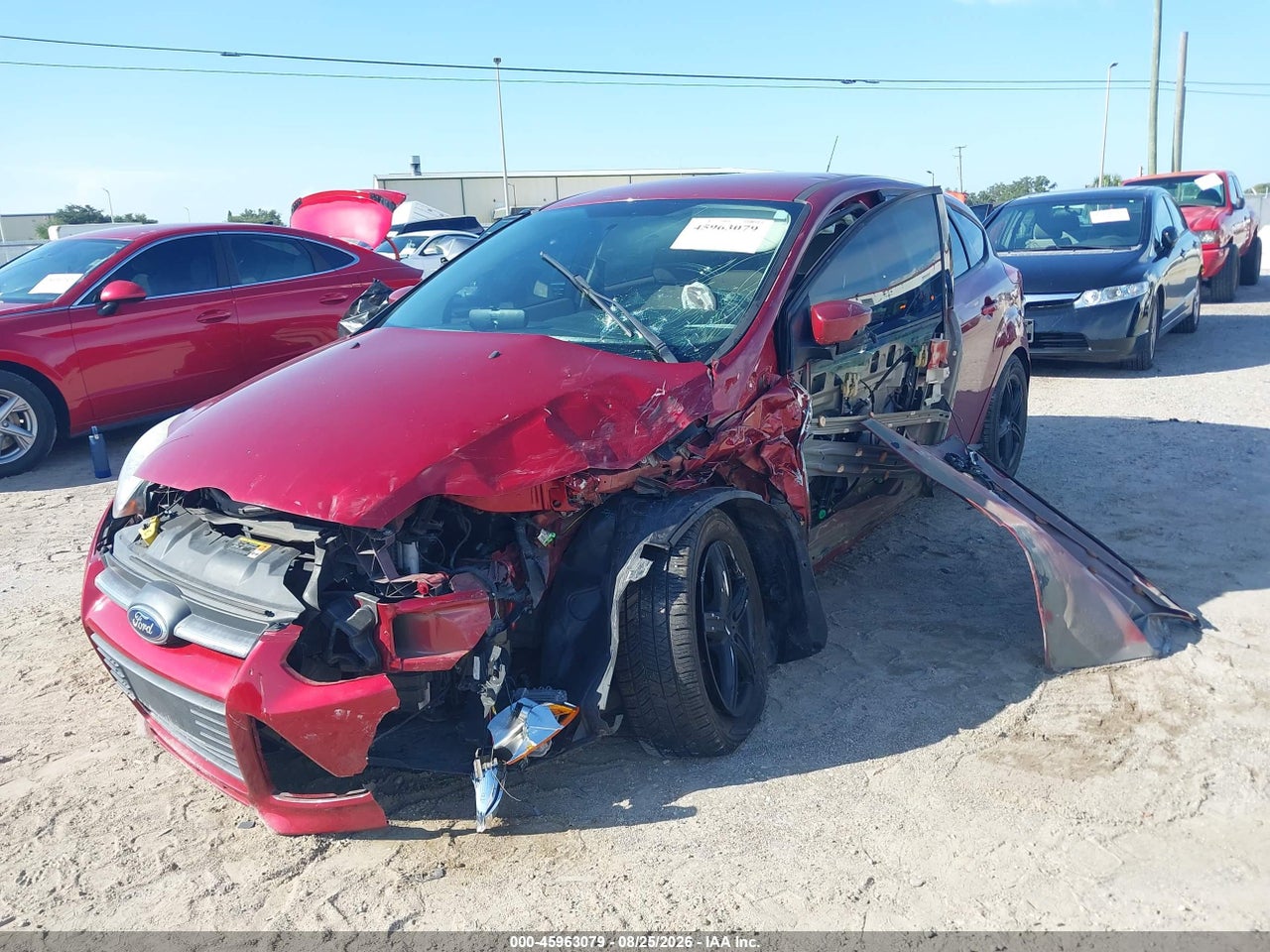 2014 FORD FOCUS SE · 2/11