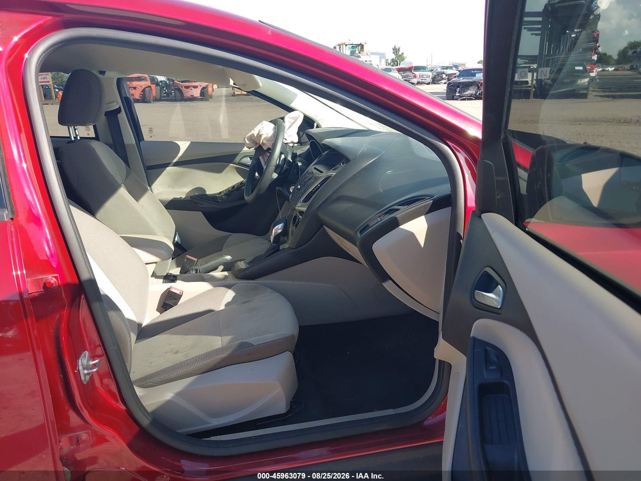 2014 FORD FOCUS SE · 5/11