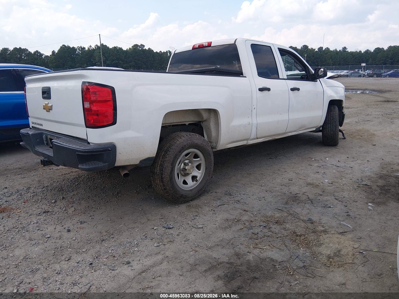 2015 CHEVROLET SILVERADO 1500 WT · 4/11