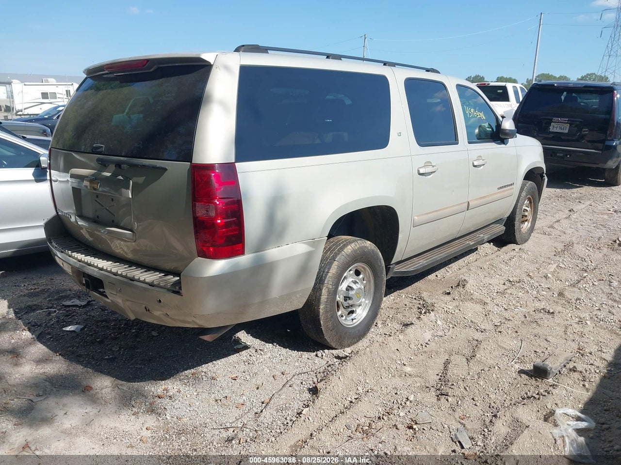 2007 CHEVROLET SUBURBAN 2500 LT · 4/11