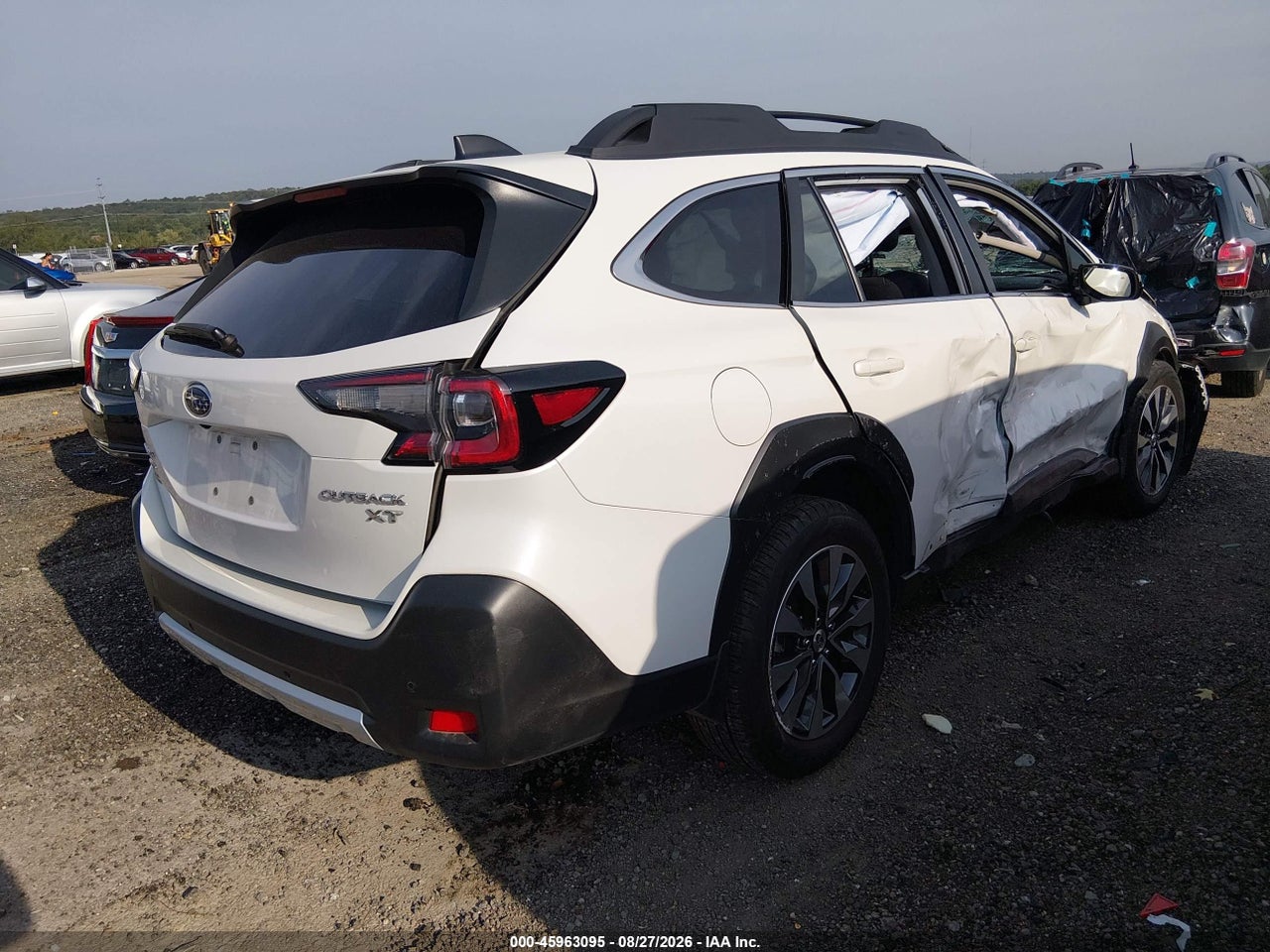 2025 SUBARU OUTBACK LIMITED XT · 4/11