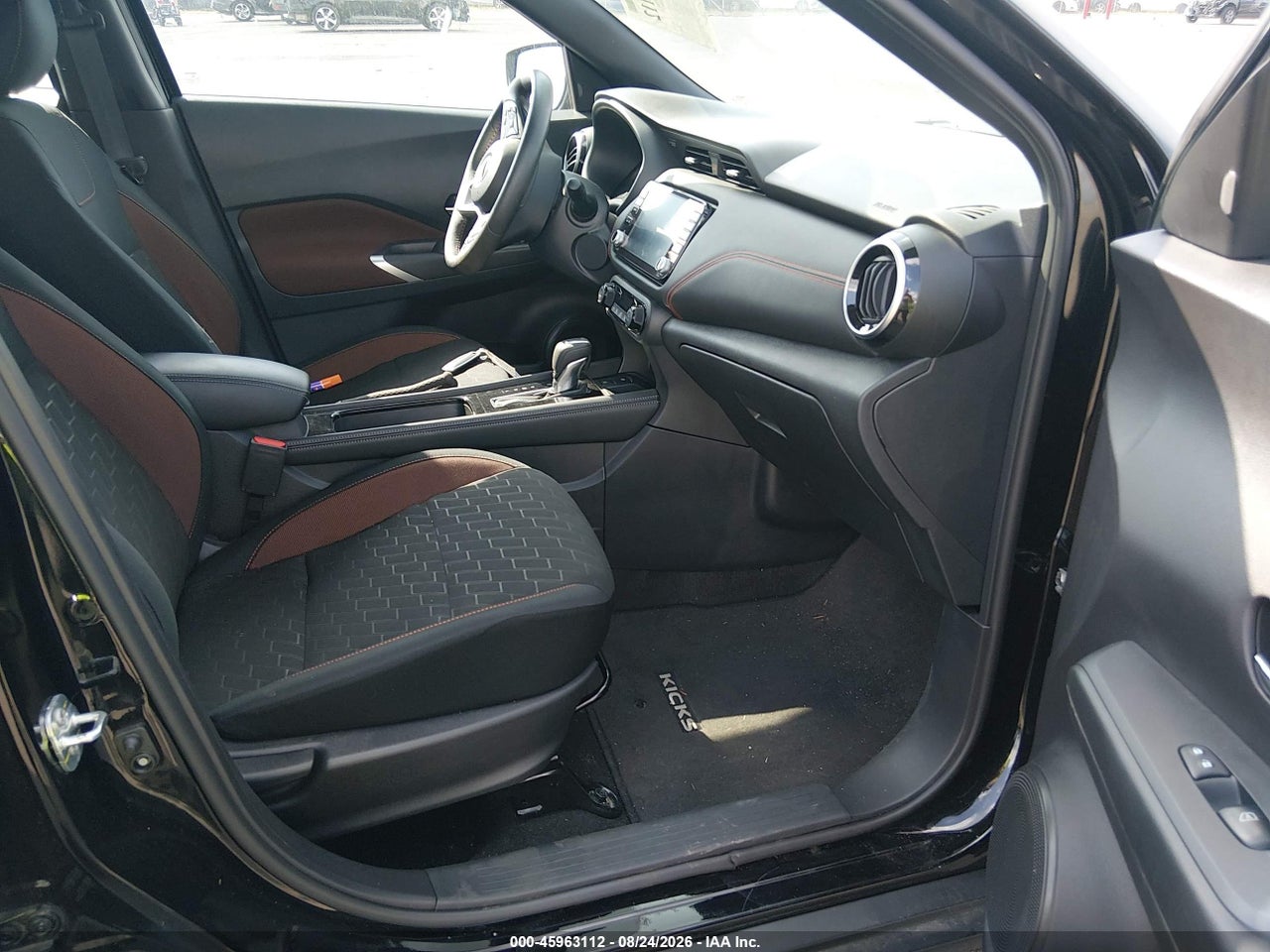 2024 NISSAN KICKS SR XTRONIC CVT · 5/11
